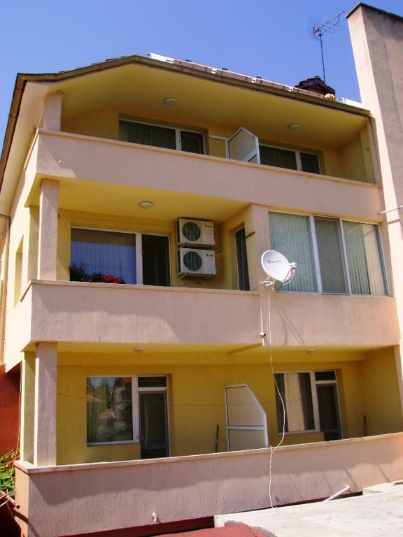 Guest House Jumbo Ахелой Экстерьер фото